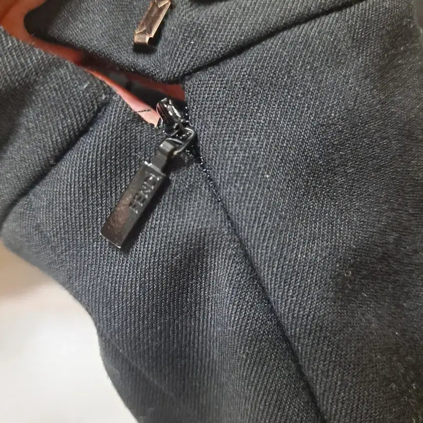 [BUNJANG] FENDI Pleated Skirt / (정품) FENDI 펜디 플리츠 스커트