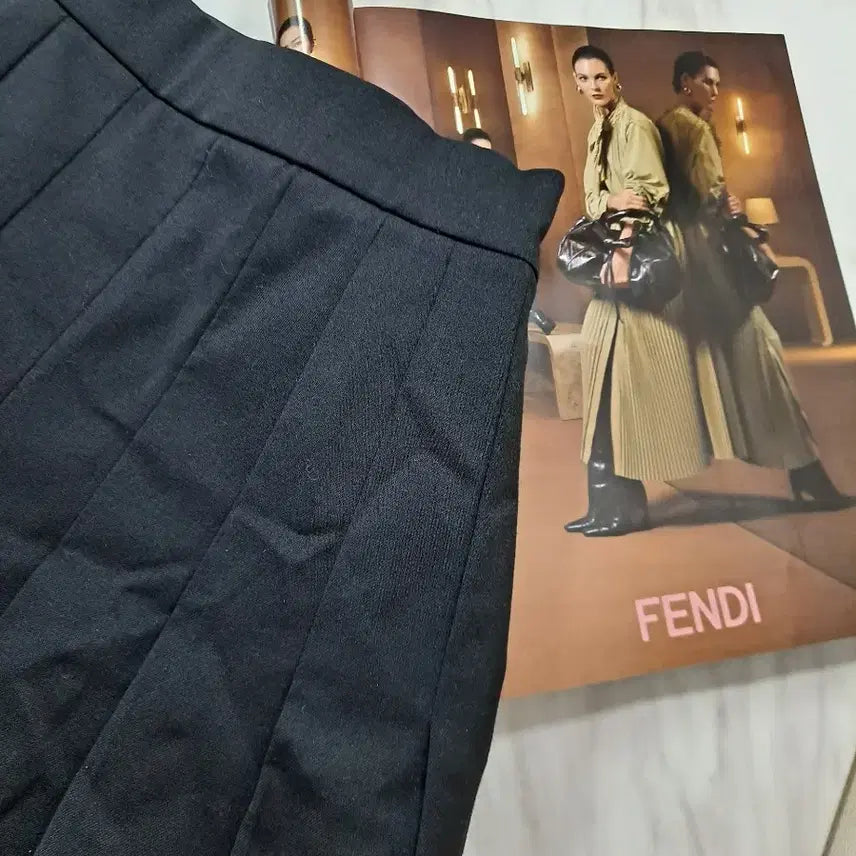 [BUNJANG] FENDI Pleated Skirt / (정품) FENDI 펜디 플리츠 스커트
