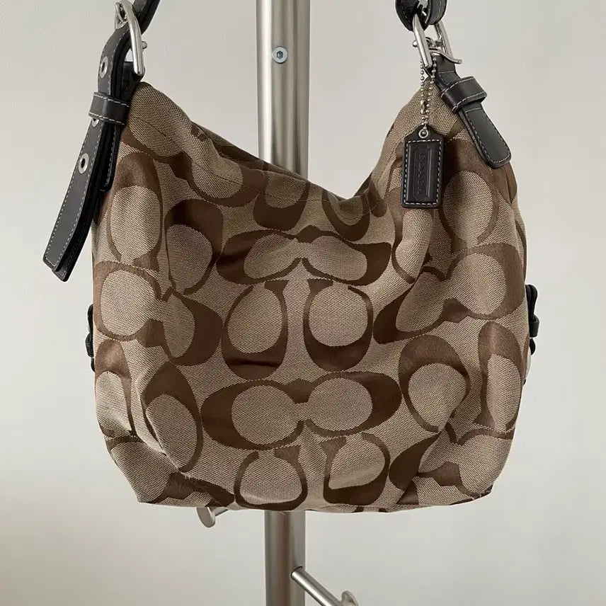 [BUNJANG] COACH Monogram Shoulder Bag / 코치(COACH) 모노그램 숄더백