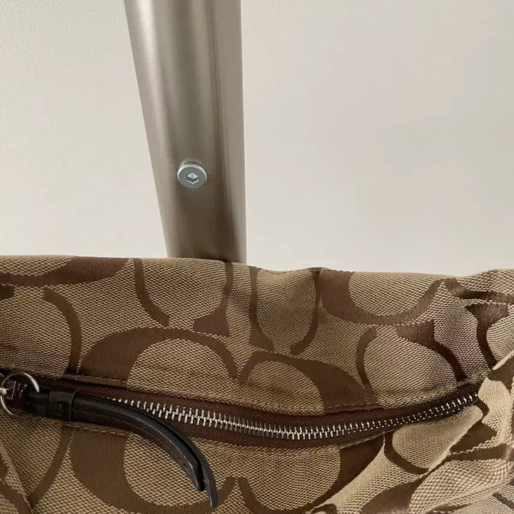 [BUNJANG] COACH Monogram Shoulder Bag / 코치(COACH) 모노그램 숄더백