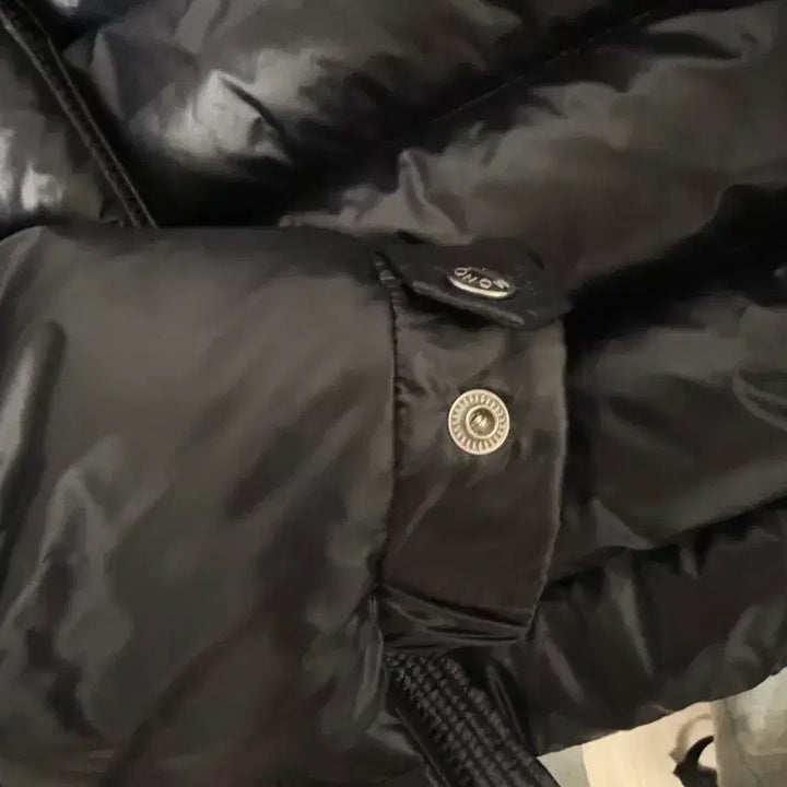 [BUNJANG] Moncler Short Padded Jacket / 몽클레어 숏패딩 판매합니다