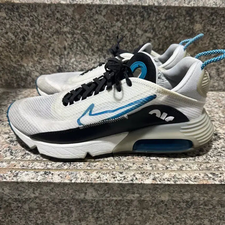 [BUNJANG] Nike Air Max 2090 Shoes (Size 270) / 나이키 에어 맥스 2090 사이즈 270