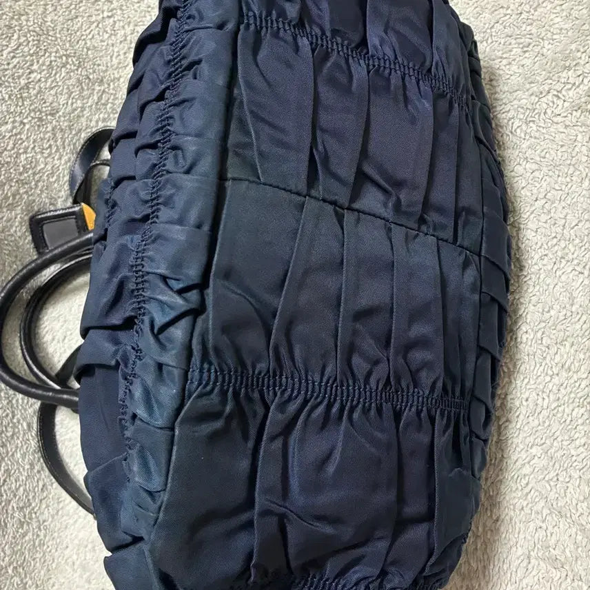 [BUNJANG] Prada Gaufre Shoulder Bag Blue / (정품)프라다 고프레 숄더백 블루