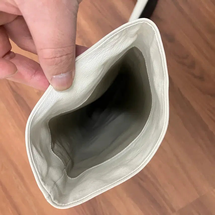 [BUNJANG] Prada White Leather Long Boots / 240 프라다 화이트 롱 부츠 레더 니하이