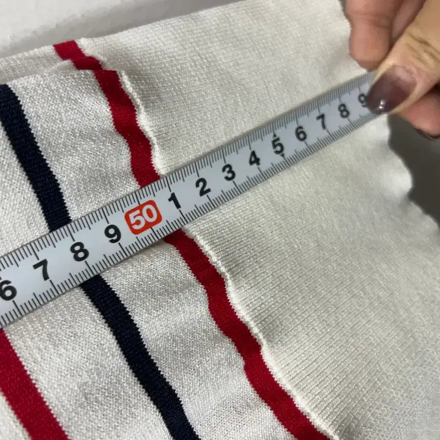 [BUNJANG] Striped Embroidered Knit T-shirt / 스트라이프 자수 반팔 니트 티셔츠 여성