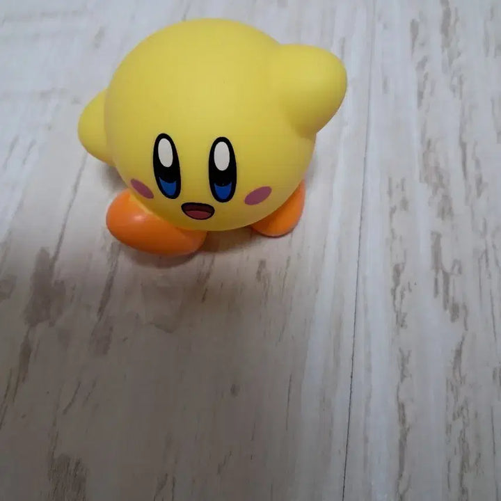 [BUNJANG] Kirby Yellow Figure / 별의 커비 노란색 피규어 팔아요