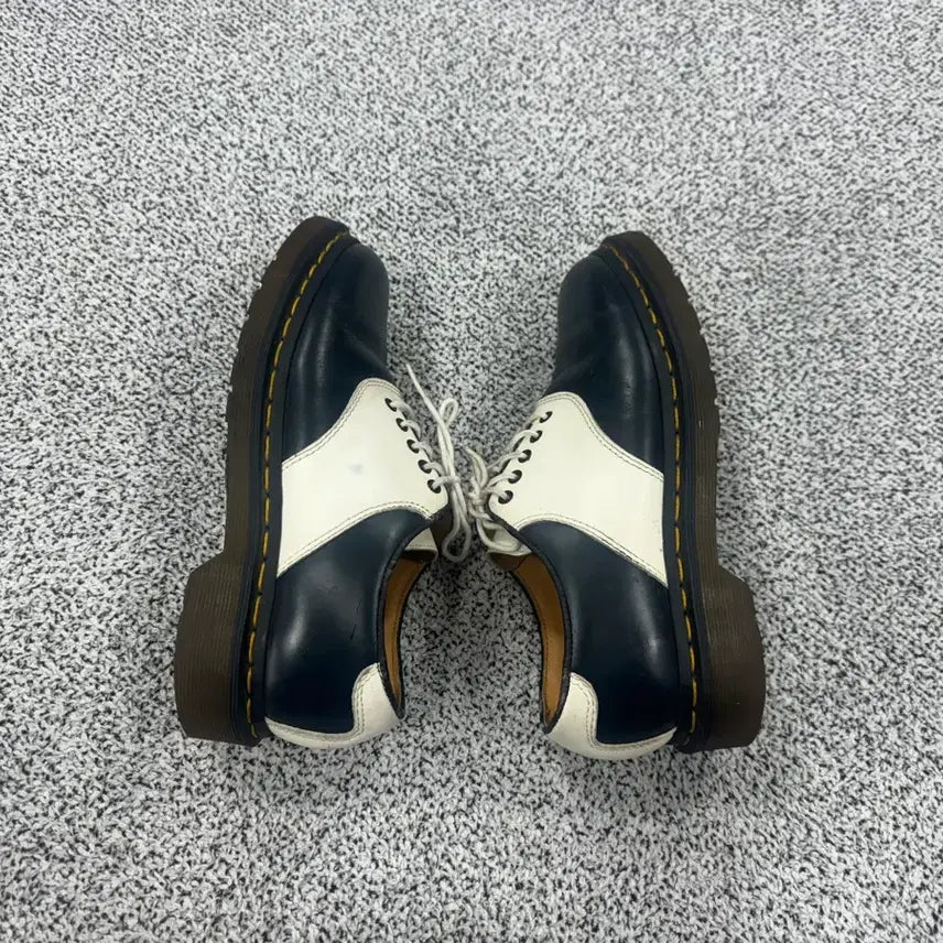 [BUNJANG] Dr. Martens Shoes / 닥터마틴 구두