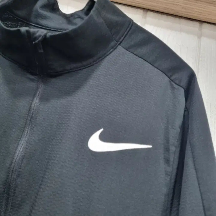 [BUNJANG] Nike Black Zip-Up Training Jacket (Size L) / 나이키 블랙  집업 트레이닝 자켓 사이즈 L