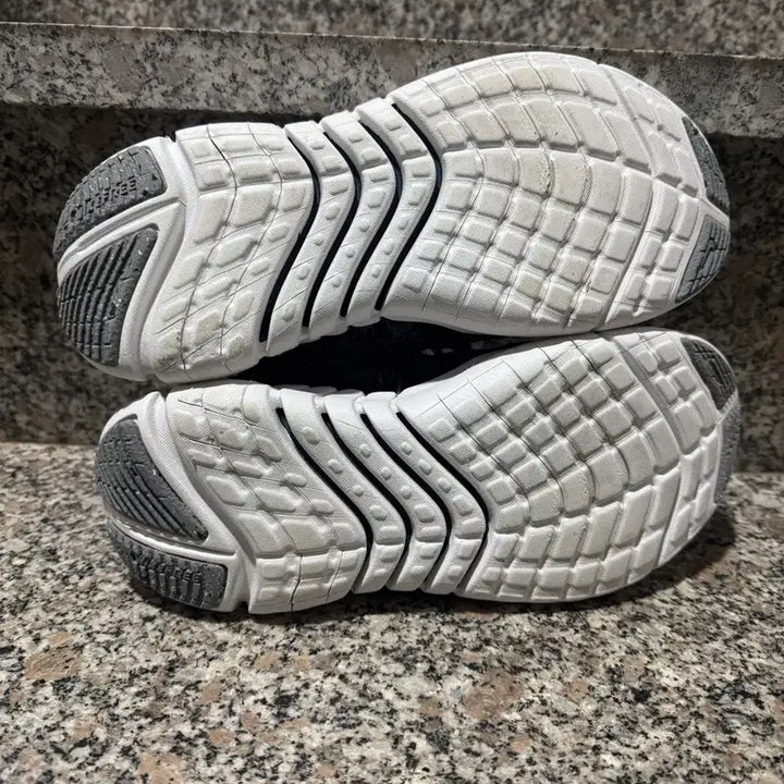 [BUNJANG] Nike Free Run Next Nature Flyknit Flywire (Used) / 나이키 프리 런 넥스트 네이처 245 플라이니트 플라이와이어 (거의새것!