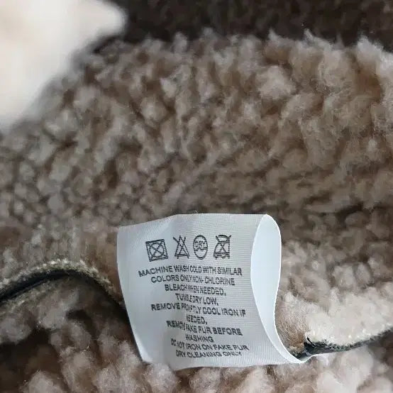 [BUNJANG] Million Black Mustang Fur Jacket / Million 블랙 무스탕 퍼 자켓