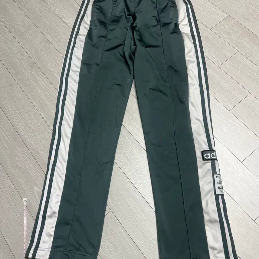 [BUNJANG] Adidas Adibreak Training Pants Green Gray / 아디다스 아디브레이크 트레이닝 팬츠 바지 루즈핏 그린그레이 M-L