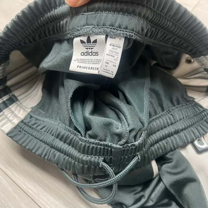 [BUNJANG] Adidas Adibreak Training Pants Green Gray / 아디다스 아디브레이크 트레이닝 팬츠 바지 루즈핏 그린그레이 M-L