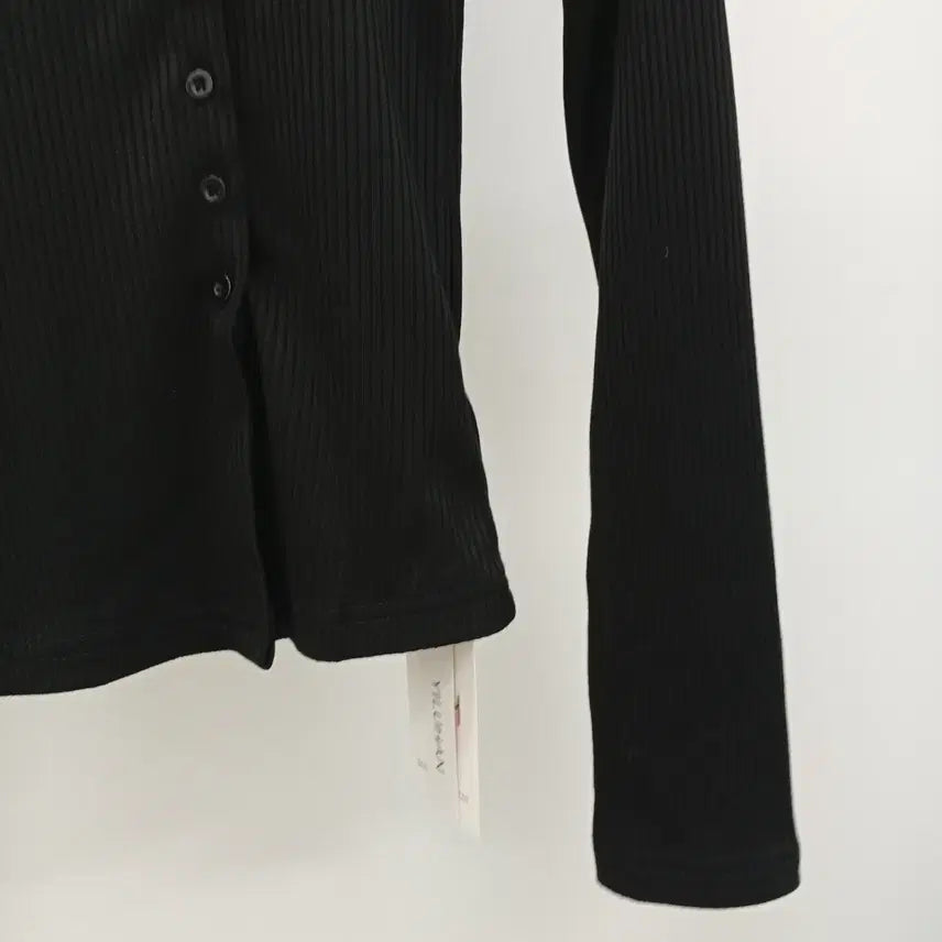 [BUNJANG] Off-Shoulder Knit Top / 오프숄더 니트 티셔츠