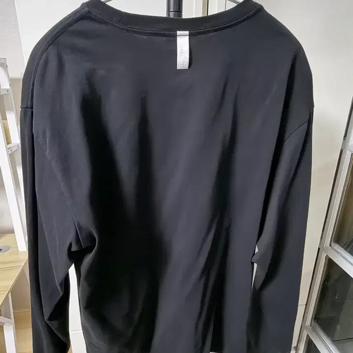 [BUNJANG] Noeazy Black Long Sleeve T-shirt (Logo) M / 노매뉴얼 블랙 긴팔 티셔츠(로고 롱슬리브) m