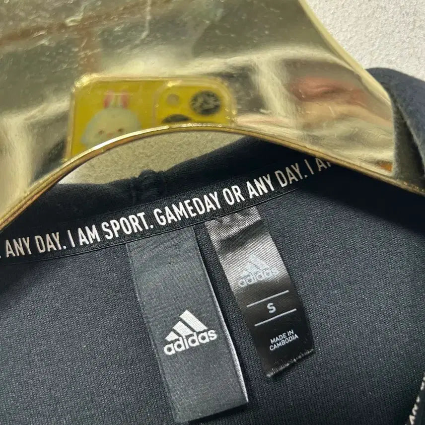 [SOLD OUT] 아디다스 블랙 후드 집업 S