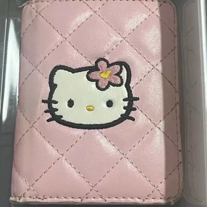 [BUNJANG] Hello Kitty Wallet / 헬로키티 퀄팅 반지갑 키티
