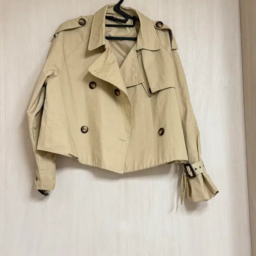 [BUNJANG] Nagrang Beige Short Trench Jacket / 나그랑 베이지 숏트렌치 자켓