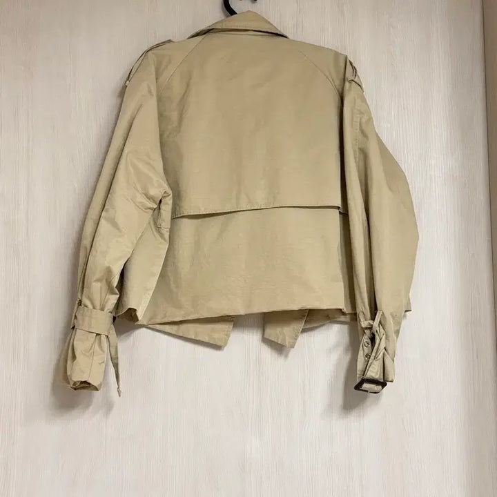 [BUNJANG] Nagrang Beige Short Trench Jacket / 나그랑 베이지 숏트렌치 자켓