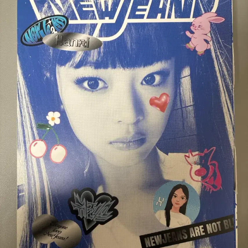 [BUNJANG] NewJeans Hanni Bluebook / 뉴진스 하니 블루북