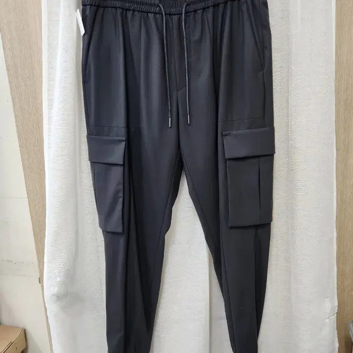[SOLD OUT] 준지 남성 블랙 카고 조거팬츠 남성용 48