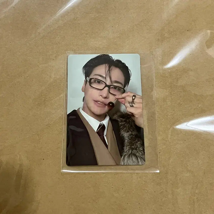 [BUNJANG] ATEEZ Seonghwa Cherry Toktok Digipack POB Photocard / ateez 에이티즈 성화 포카 포토카드 체리 톡톡 디지팩 미공포 특전