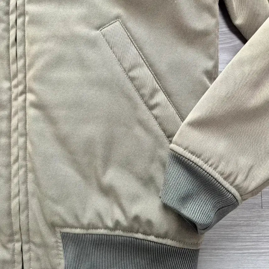 [SOLD OUT] APC x Louis w 30주년 봄버 자켓 L 사이즈