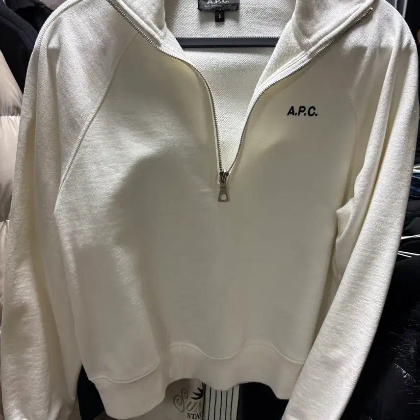 [BUNJANG] A.P.C. Half Zip Sweatshirt / 아페쎄 반집업 맨투맨