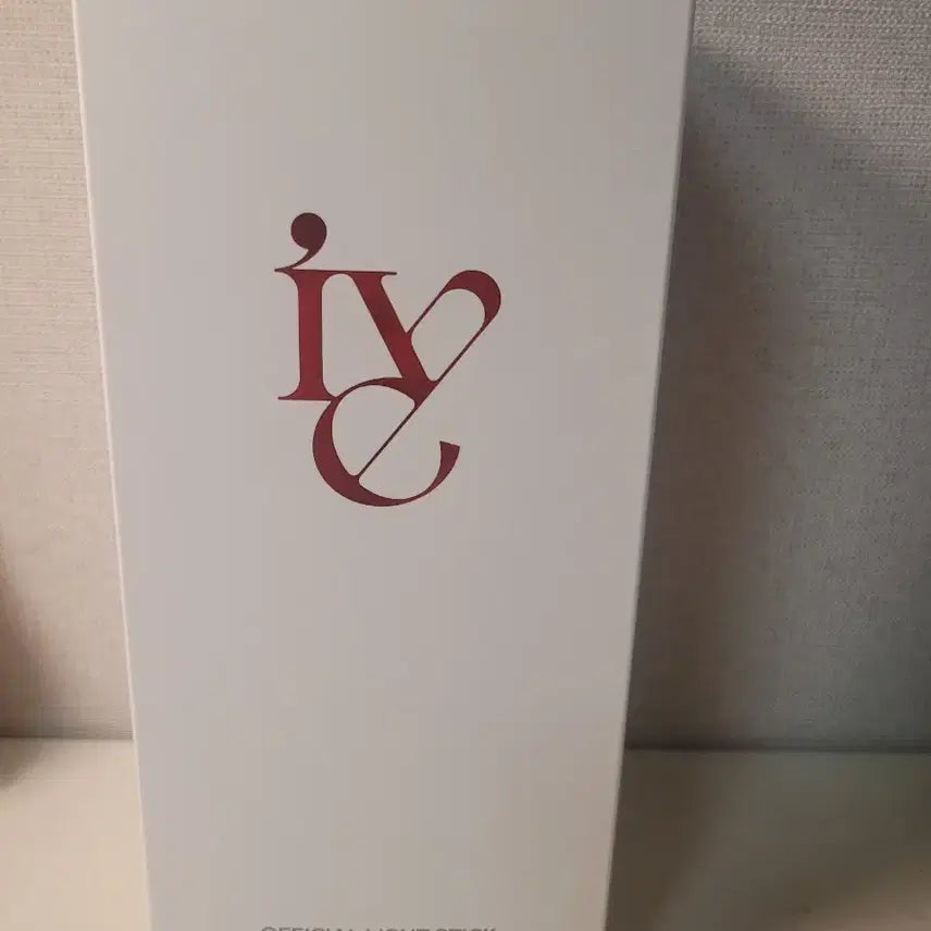 [BUNJANG] IVE Light Stick I'VE Version 1 / 아이브 응원봉 아이해봉 버전 1