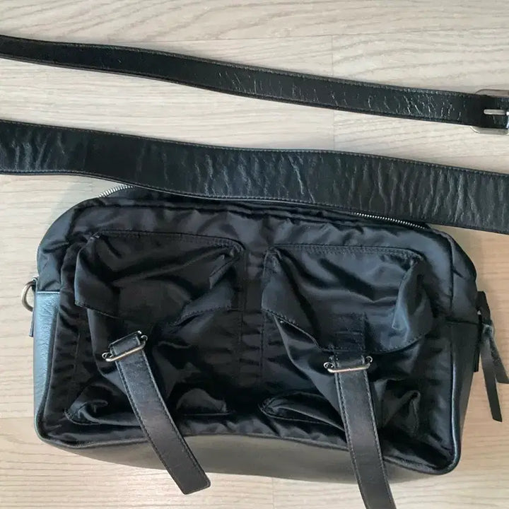 [BUNJANG] Youth Camera Bag / 유스 카메라백 벨리에 가죽끈