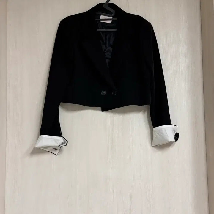 [BUNJANG] Black Sleeve Color Block Jacket / 블랙 소매 배색 자켓