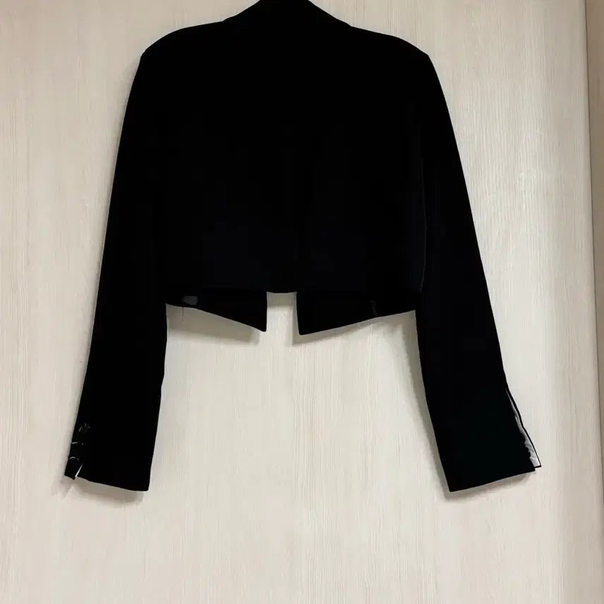 [BUNJANG] Black Sleeve Color Block Jacket / 블랙 소매 배색 자켓