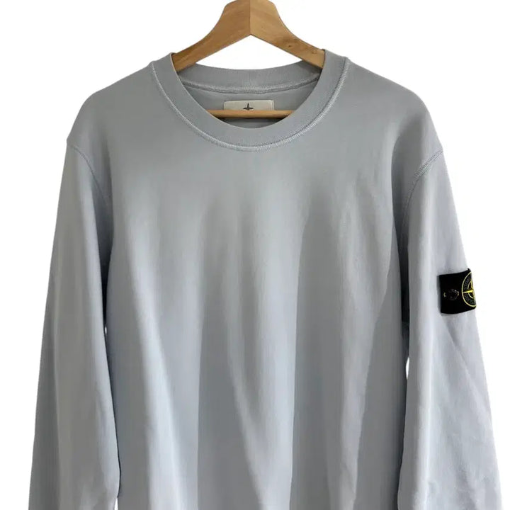 [BUNJANG] Stone Island Sky Blue Crewneck Sweatshirt / 스톤아일랜드 스카이블루 와펜 크루넥 스웻
