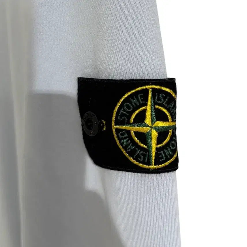 [BUNJANG] Stone Island Sky Blue Crewneck Sweatshirt / 스톤아일랜드 스카이블루 와펜 크루넥 스웻