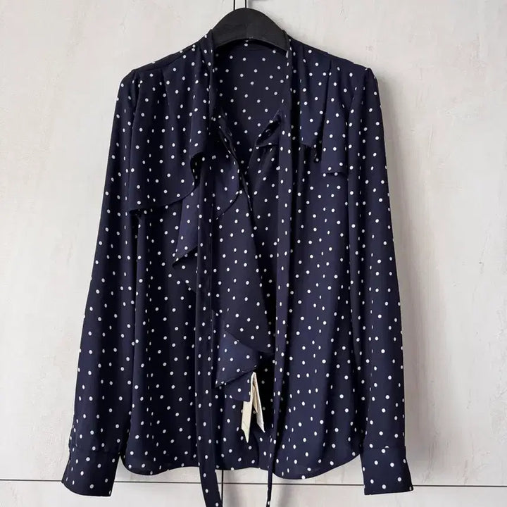 [BUNJANG] MINE Dot Ribbon Blouse Navy 55 / 텍있는 새상품 한섬 MINE 도트 리본 블라우스 네이비 55사이즈