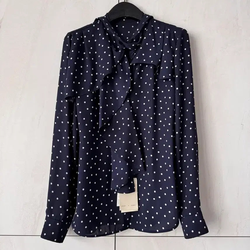 [BUNJANG] MINE Dot Ribbon Blouse Navy 55 / 텍있는 새상품 한섬 MINE 도트 리본 블라우스 네이비 55사이즈