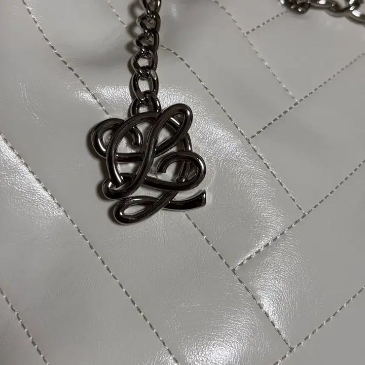 [BUNJANG] Louis Quatorze Cannele Backpack / 루이까또즈 까눌레 백팩