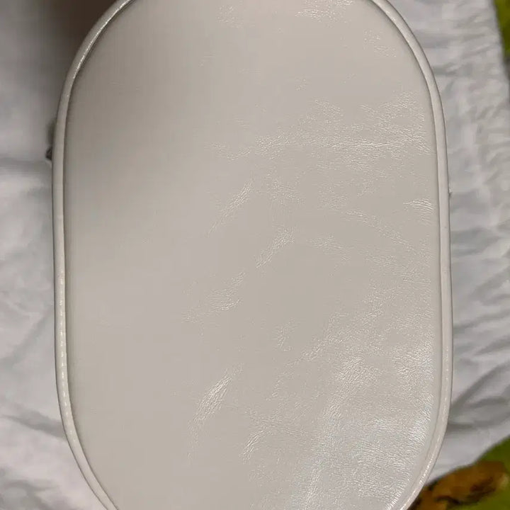 [BUNJANG] Louis Quatorze Cannele Backpack / 루이까또즈 까눌레 백팩