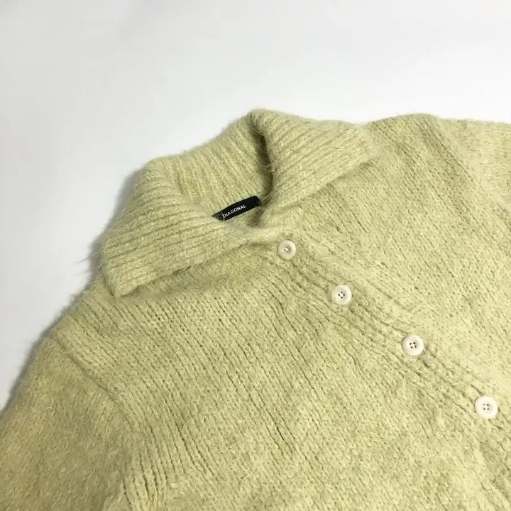 [BUNJANG] Diagonal Crop Knit Cardigan / 다이애그널 크롭 니트 가디건