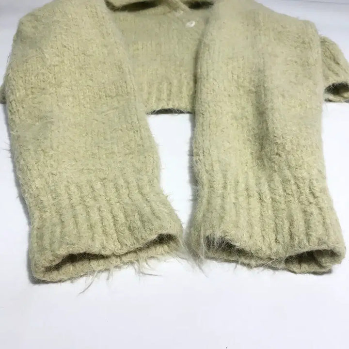 [BUNJANG] Diagonal Crop Knit Cardigan / 다이애그널 크롭 니트 가디건