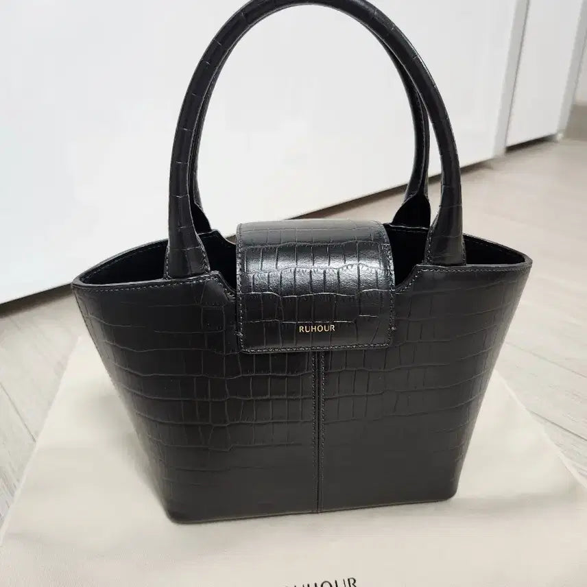 [BUNJANG] Ruohor Rover Panier Small Black Croc Pattern Tote Bag / 루오르 로버 파니에 스몰 백 블랙 크로크 패턴 토트백