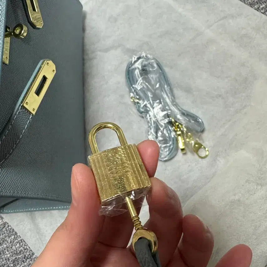 [BUNJANG] Sora Leather Tote Handbag / 새상품 원가 12만원 소가죽 소라색 토트백 핸드백 여성가방