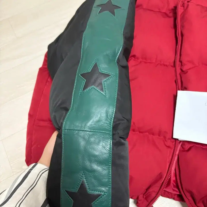 [BUNJANG] L Supreme Star Sleeve Down Puffer Jacket Red / L 슈프림 스타 슬리브 다운 퍼퍼 자켓 레드 - 23FW