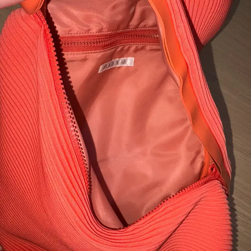 [BUNJANG] Pleats Please Backpack / 플리츠플리즈 바이어스 백팩