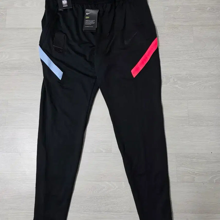 [BUNJANG] Nike Korea Dri-FIT Strike Pants XL / 나이키 대한민국 드라이핏 스트라이크 팬츠 새상품 XL