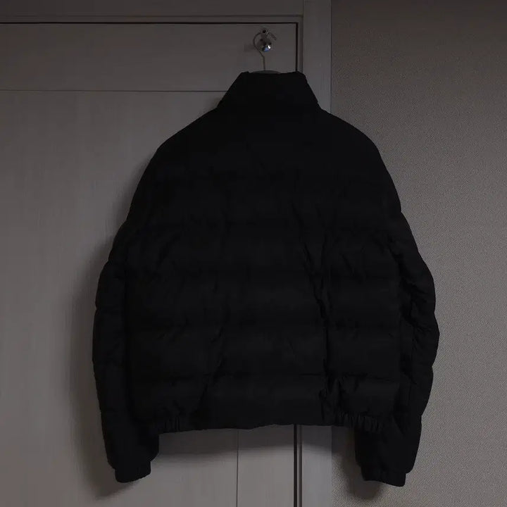 [BUNJANG] Prada Re-Nylon Padded Jacket / [48] 프라다 리나일론 패딩 블랙(SGB112)