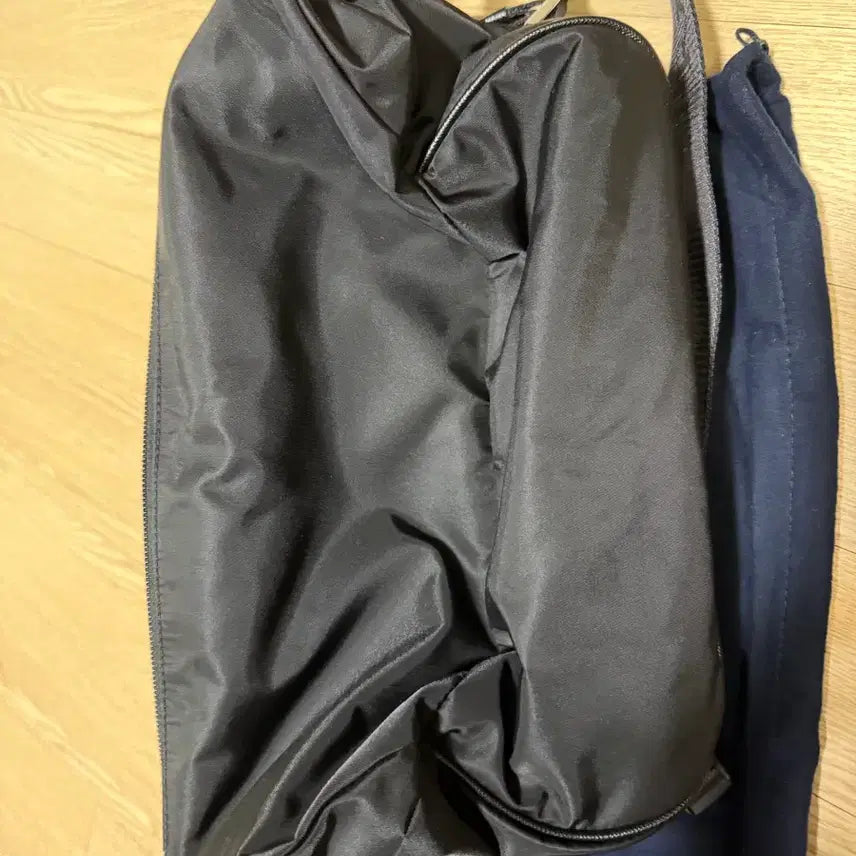 [BUNJANG] Prada Medium Biker Bag / 프라다 바이커백 미디움