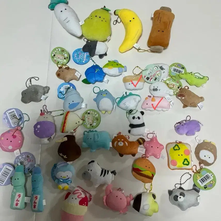 [SOLD OUT] 콩알눈 츠부라나 히토미 인형 모음 키링