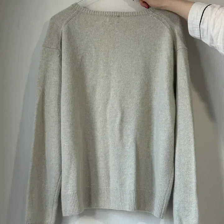 [SOLD OUT] [새상품] ods(오디에스) hug racoon v knit(oat)