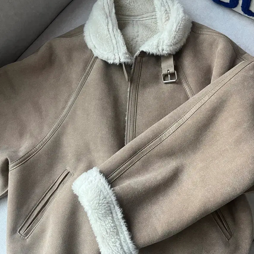 [BUNJANG] VERGAMOT Pound Mustang (Beige) / 정가24만)VERGAMOT 베르가못 파운드 무스탕 자켓