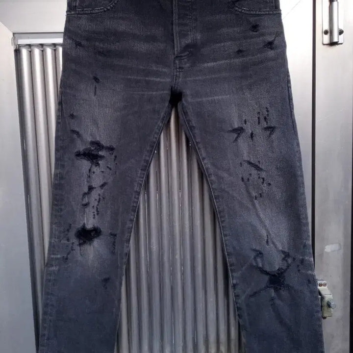 [BUNJANG] Balmain Black Distressed Jeans 30" Slim Fit / 정품 발망 블랙 데미지진 30인치 상태양호